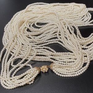 Vintage Ivory Pearl Necklace with Gold Clasp